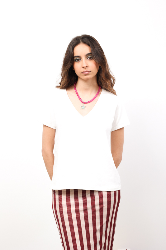 REMERA DAMA PETALO ESCOTE  V